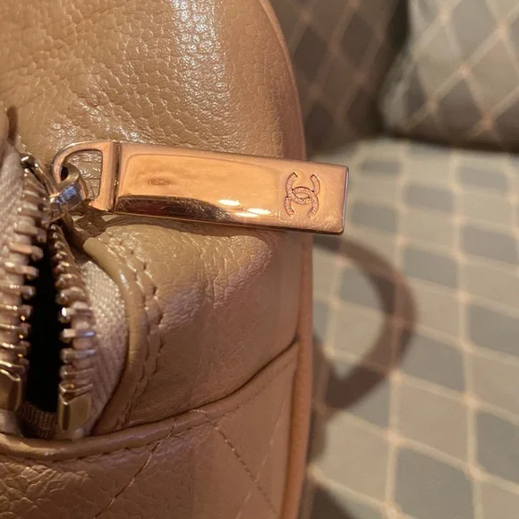 Authentic Chanel bowler bag - Picture 4 of 16